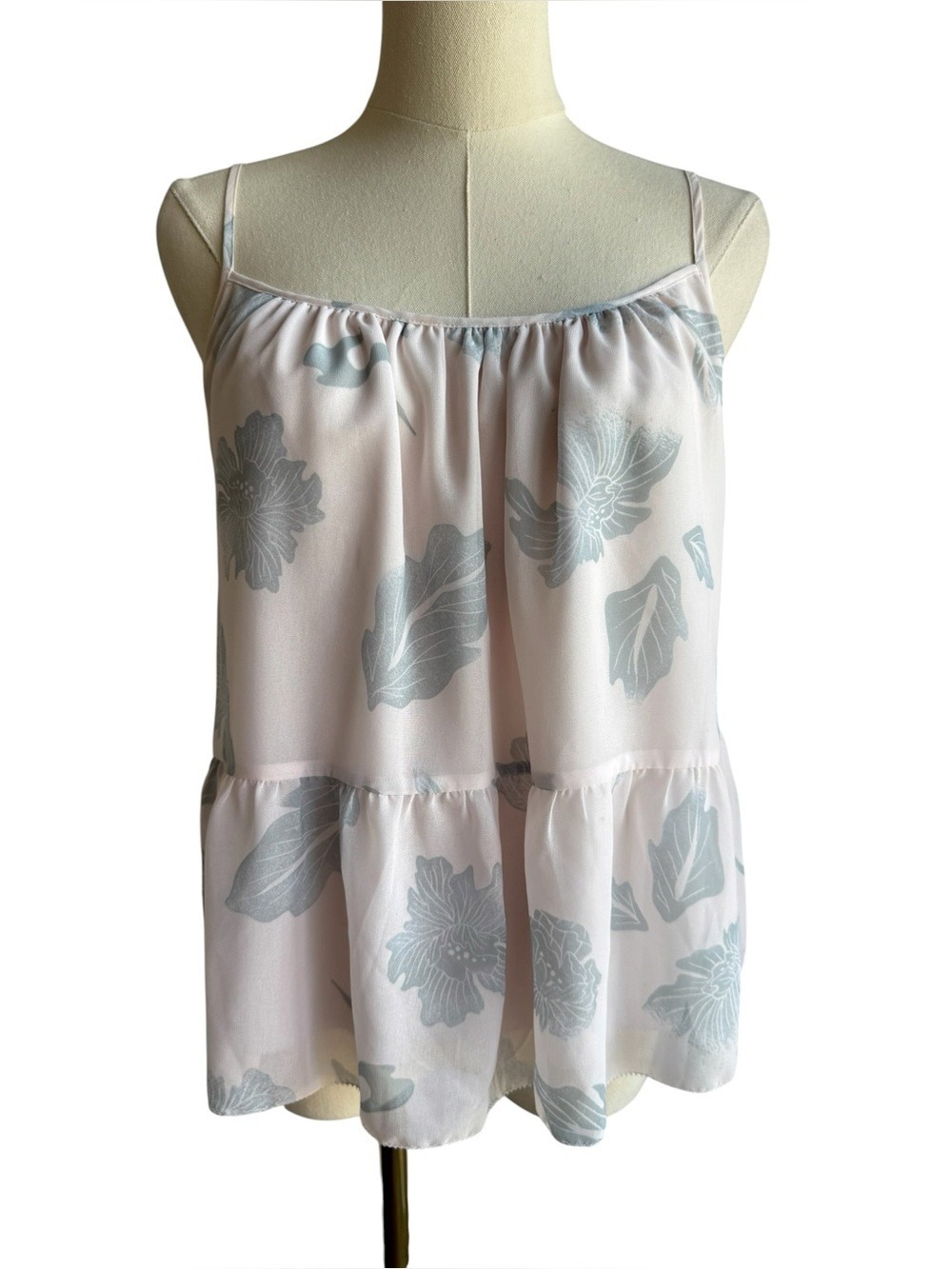 Aritzia Wilfred Flowy Romantic Top Sz Small Pale Pink Tropical Tank Feminine